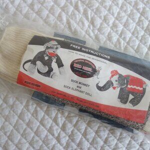 New Sealed Vtg U.S.A. FOX RIVER Red Heel Sock Monkey and Sock Elephant Doll Kit